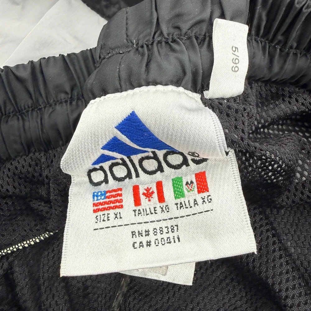 Adidas Swim Short Trunks Mens XL Black Gray Vintage 3-Stripe Mesh Lined